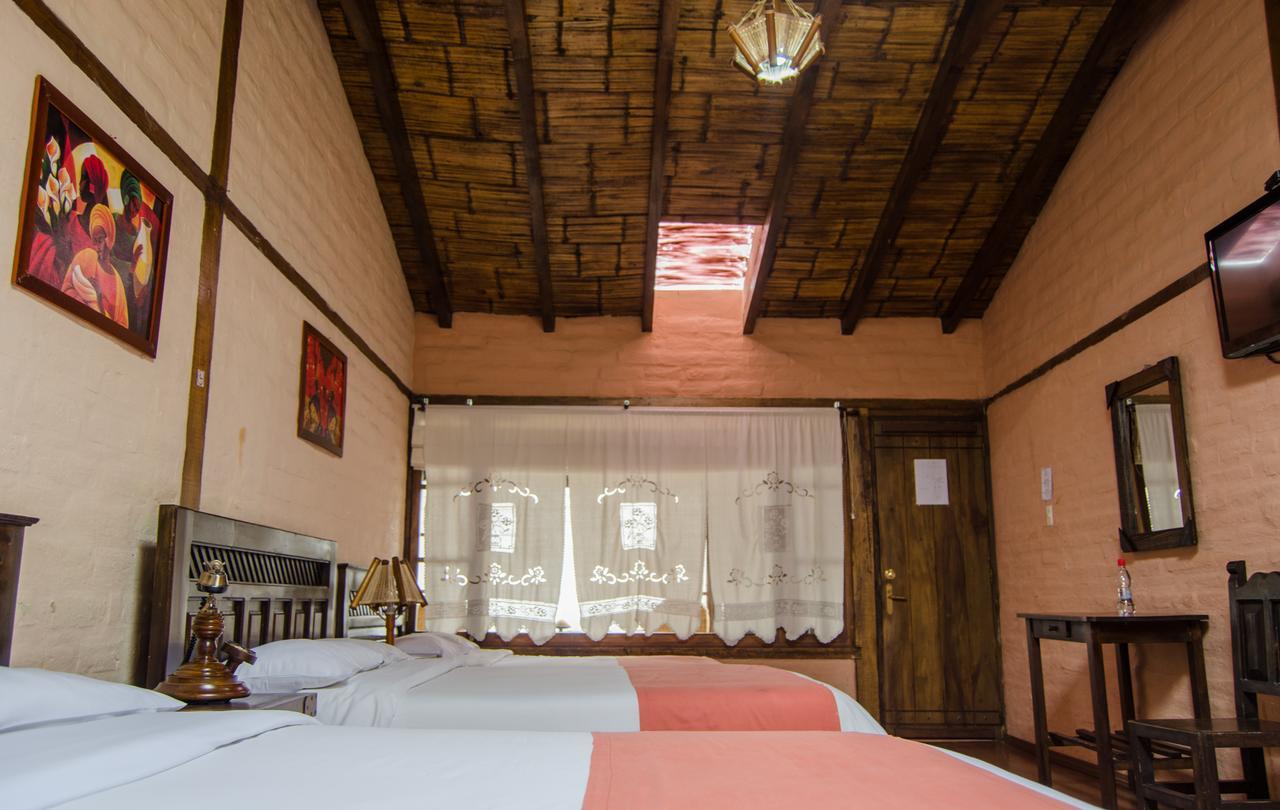 Hotel Bambu Riobamba Exterior foto